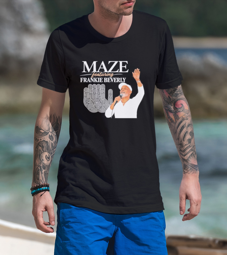 Maze Featuring Frankie Beverly White Outfit Microphone Performance Iconic Image T-Shirt