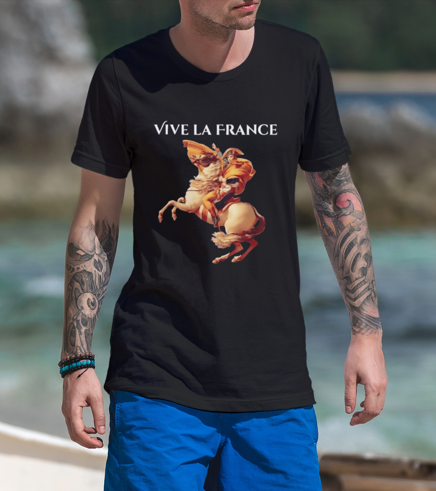 Vive La France Napoleon Bonaparte Riding Horse Iconic French History T-Shirt