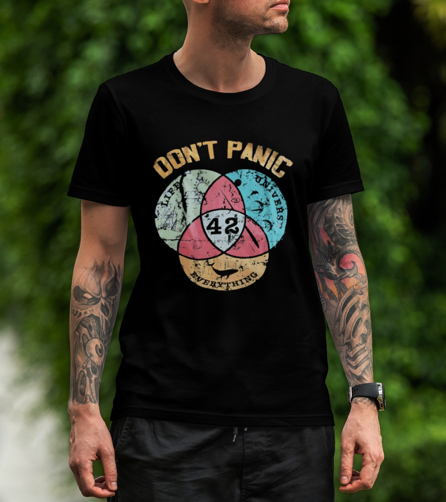 Don't Panic Life Universe Everything 42 Distressed T-Shirt