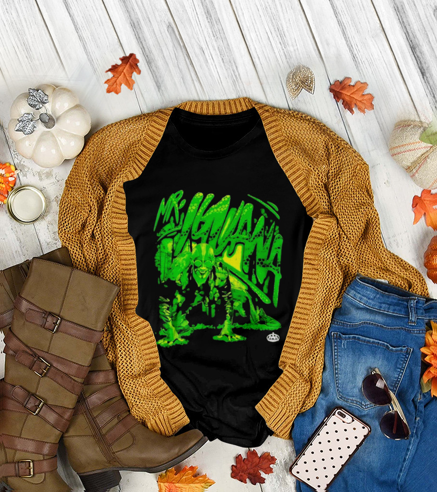 Mr Iguana AAA Lucha Libre Wrestler Crouching Masked Green Creature T-Shirt
