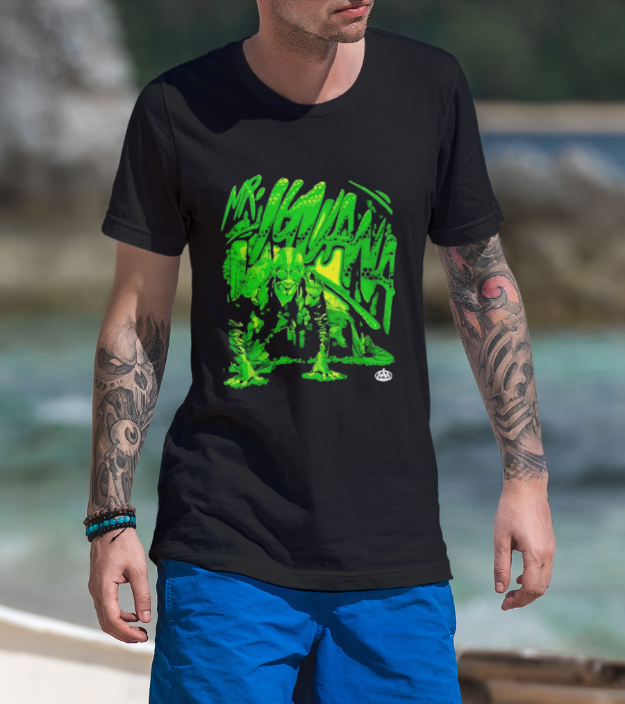 Mr Iguana AAA Lucha Libre Wrestler Crouching Masked Green Creature T-Shirt