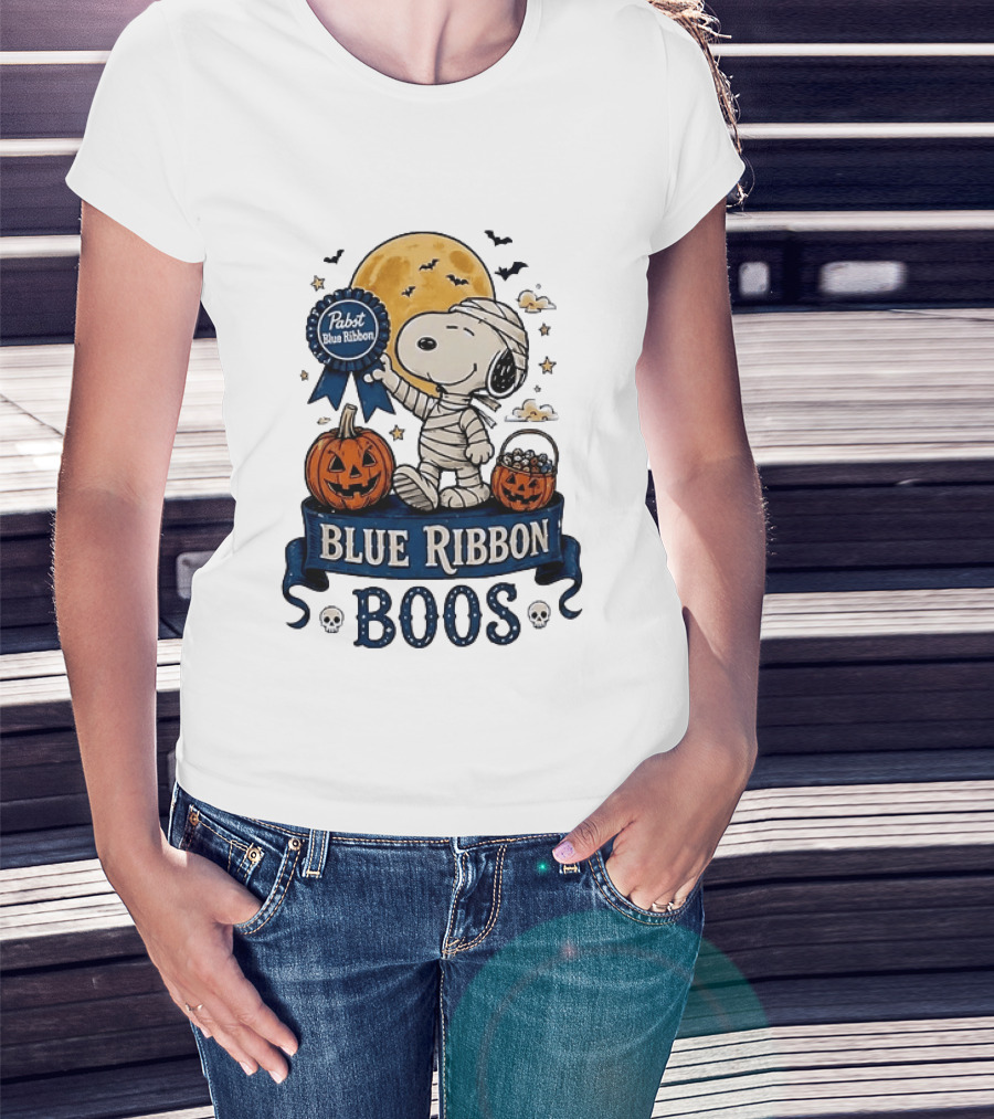 Pabst Blue Ribbon Snoopy Mummy Halloween Blue Ribbon Boos Pumpkin Moon Bats T-Shirt