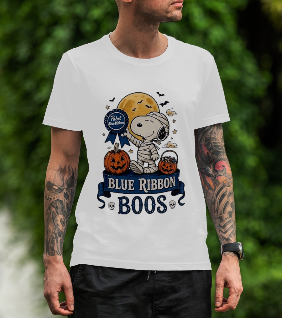 Pabst Blue Ribbon Snoopy Mummy Halloween Blue Ribbon Boos Pumpkin Moon Bats T-Shirt