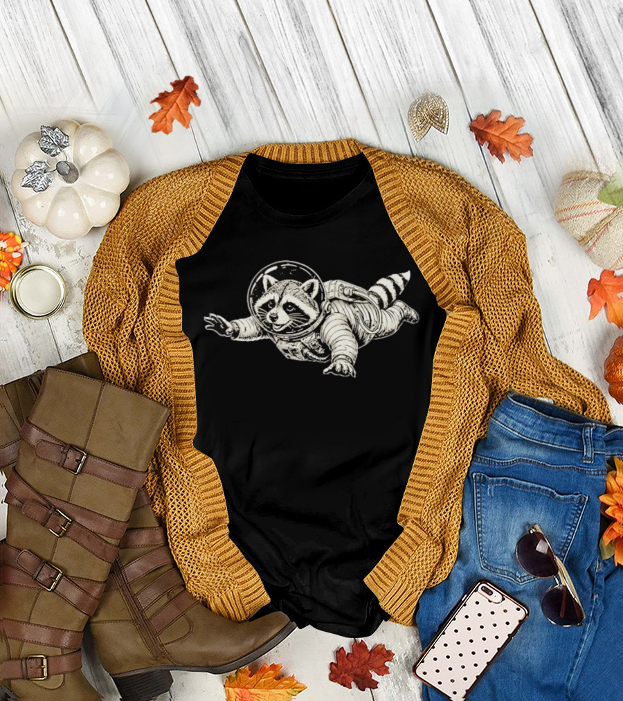 Astronaut Raccoon Floating In Space Galaxy Adventure T-Shirt