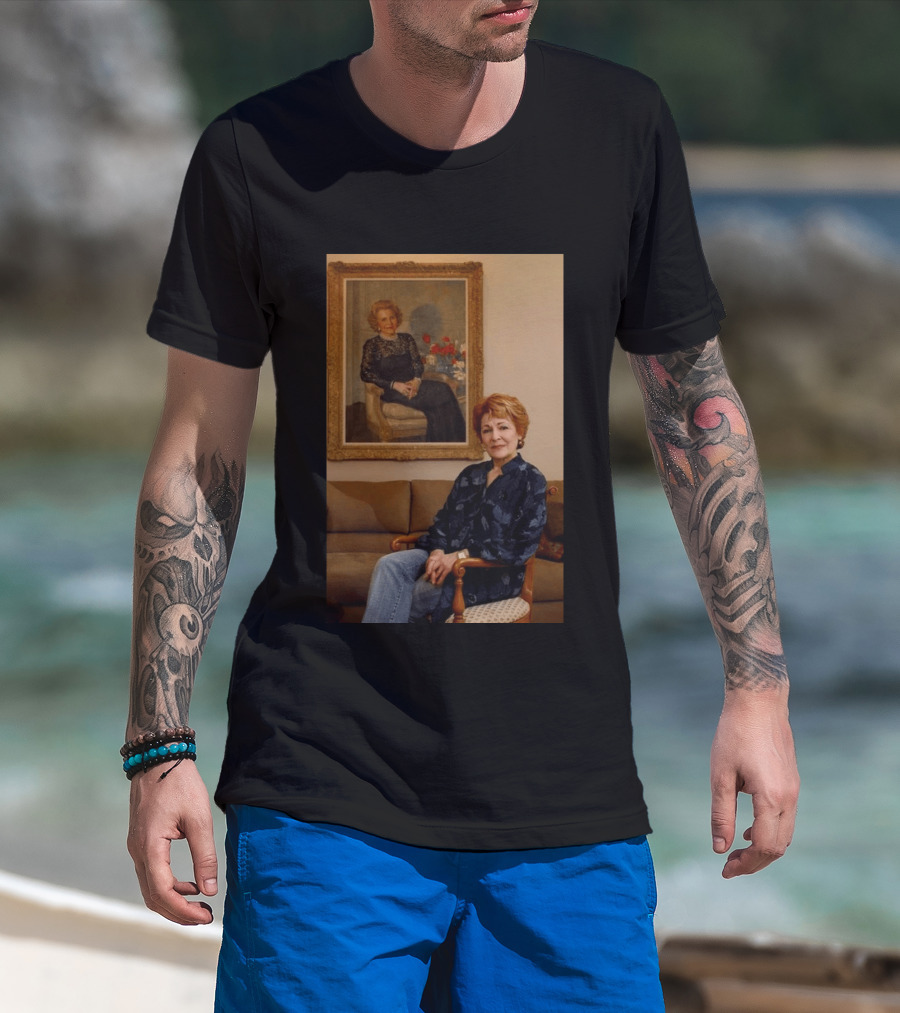 I Don't Know Who The Person In The Image Is. T-Shirt