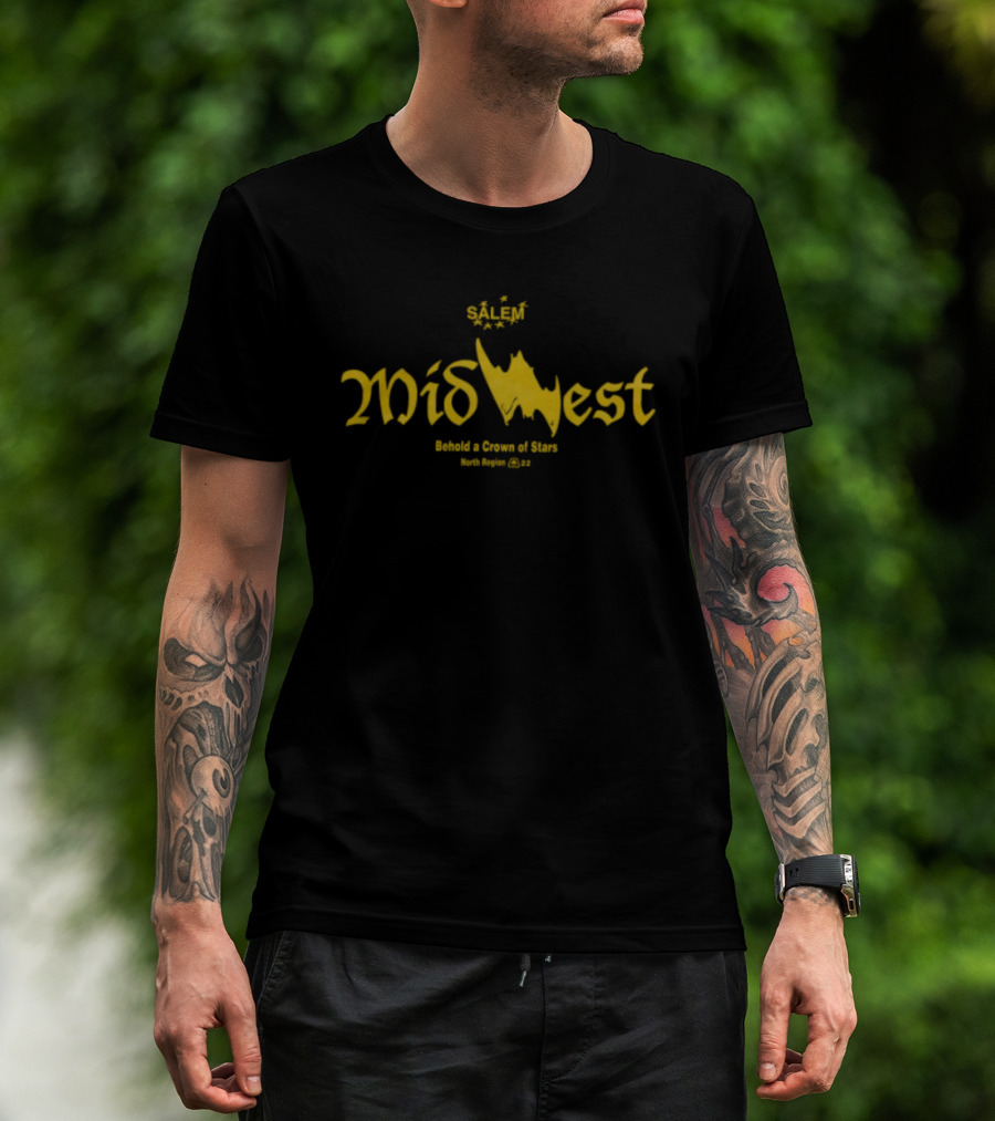 Midwest Exhibit Salem Store Of Horrors Batwing Black T-Shirt