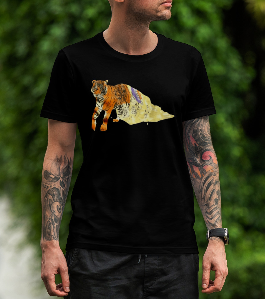 FedEx Tiger Wrapped In Distressed Envelope Packaging Vintage Aesthetic T-Shirt