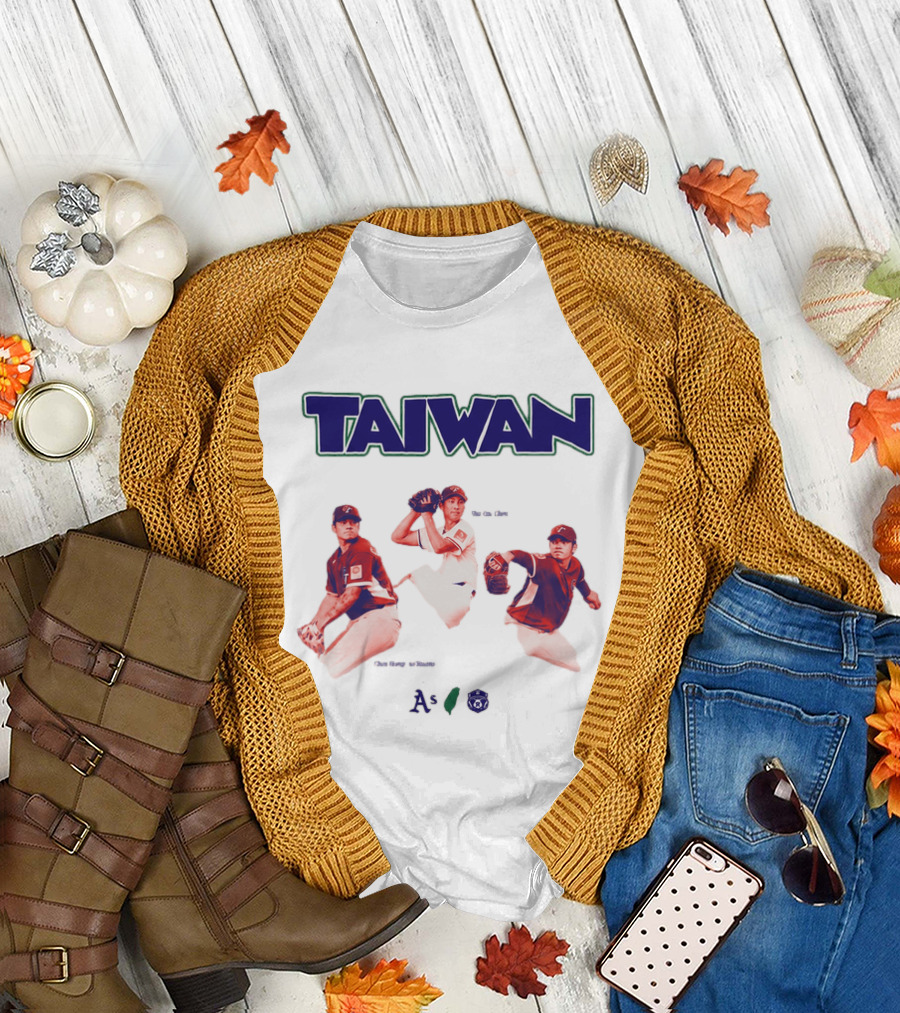 Taiwan Baseball Players Heritage With Taiwan Athletics And Baseball Federation Logos T-Shirt
