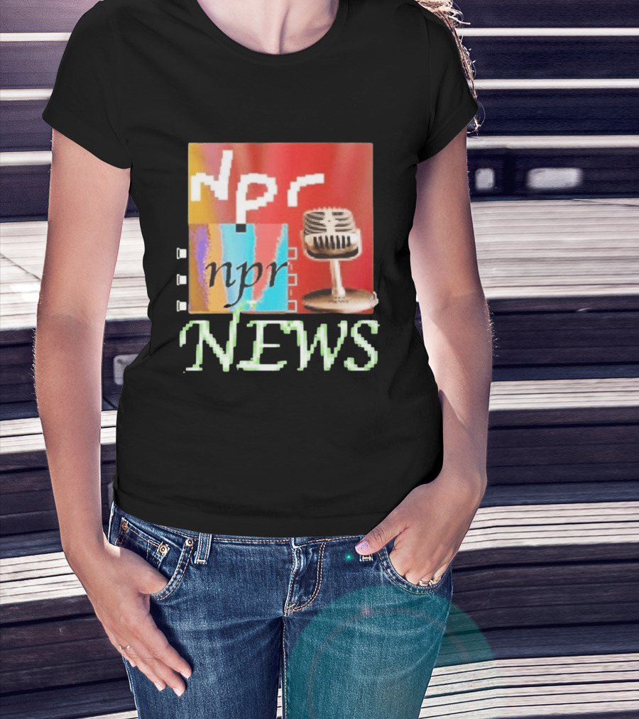 NPR News Public Radio Microphone Icon Podcast T-Shirt