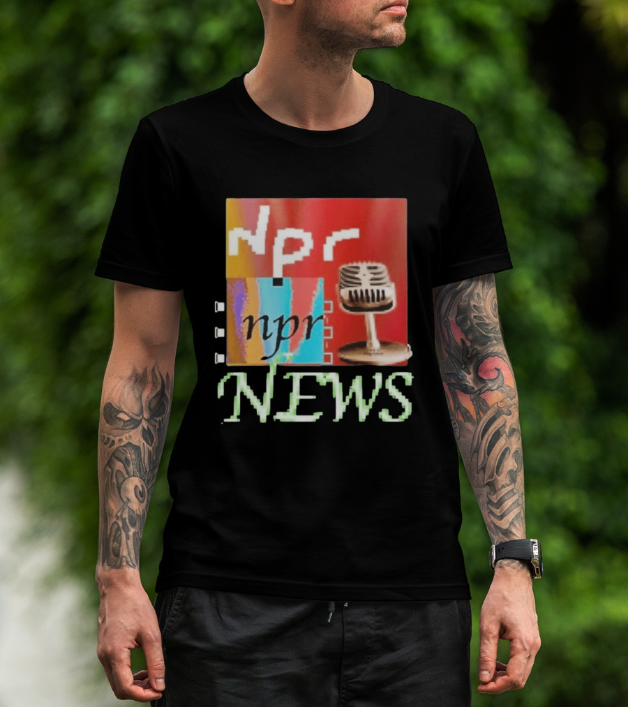NPR News Public Radio Microphone Icon Podcast T-Shirt