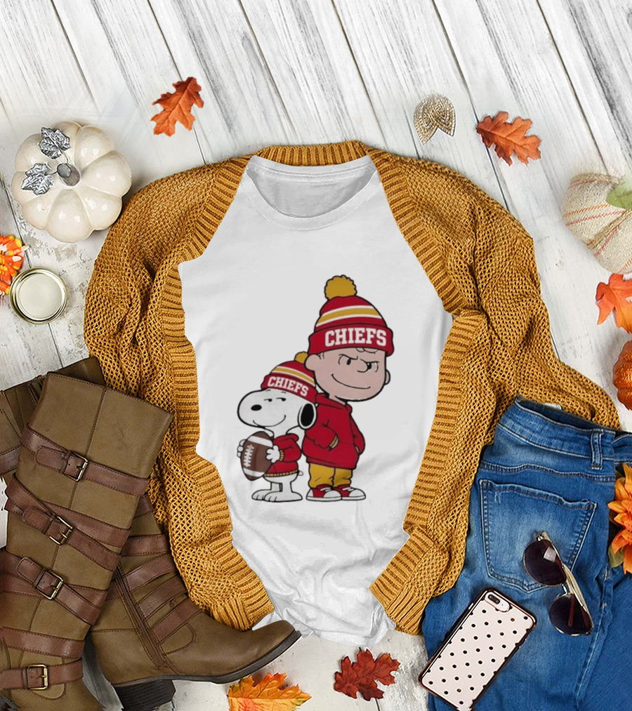 Snoopy And Charlie Brown Chiefs Football Fans Kansas City Chiefs T-Shirt
