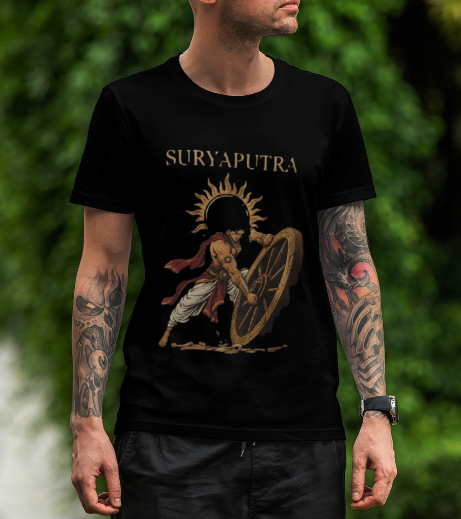 Karna Suryaputra Mahabharata Warrior Lifting Wooden Chariot Wheel With Sun Halo T-Shirt