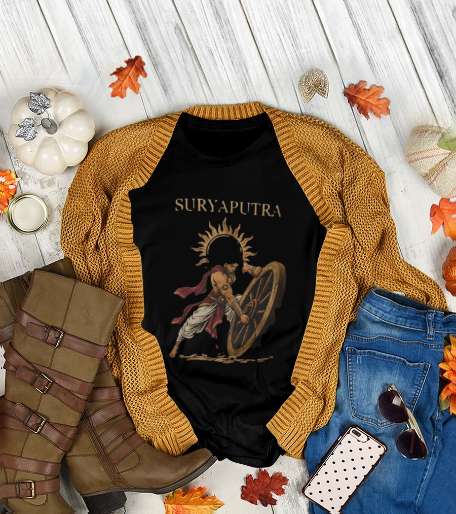 Karna Suryaputra Mahabharata Warrior Lifting Wooden Chariot Wheel With Sun Halo T-Shirt