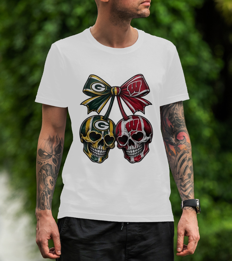 Green Bay Packers Wisconsin Badgers Skulls Bow T-Shirt