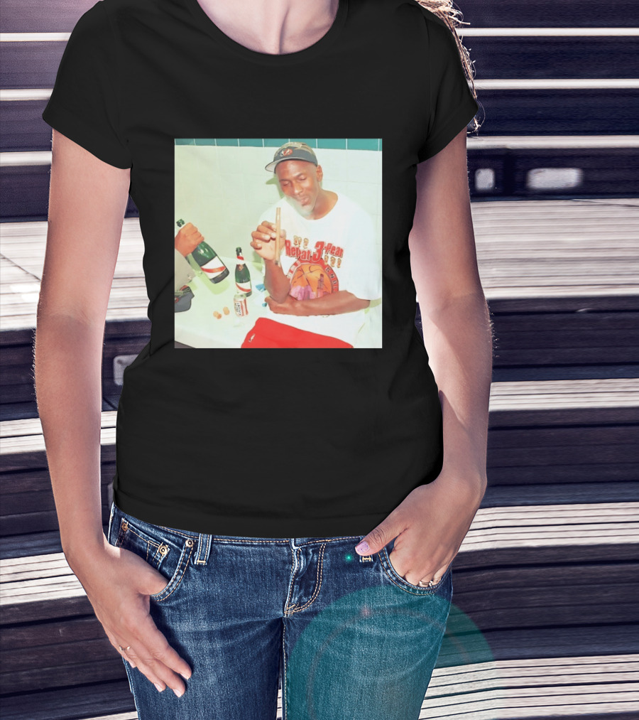 Michael Jordan Repeat 3 Peat Celebration Chicago Bulls Basketball T-Shirt