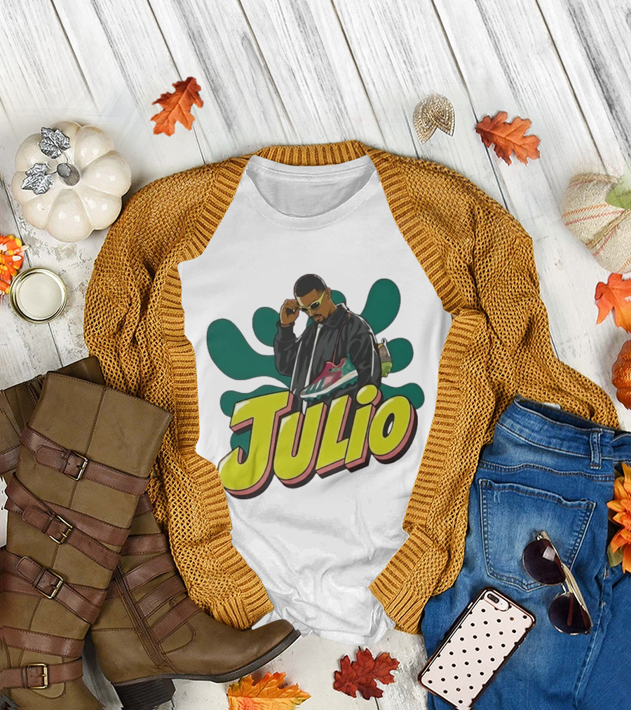 Julio Cool Streetwear Style With Trendy Sneakers T-Shirt