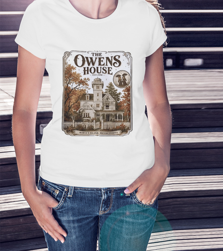 The Owens House Est 1998 Maria's Island Massachusetts Vintage Gothic Mansion T-Shirt