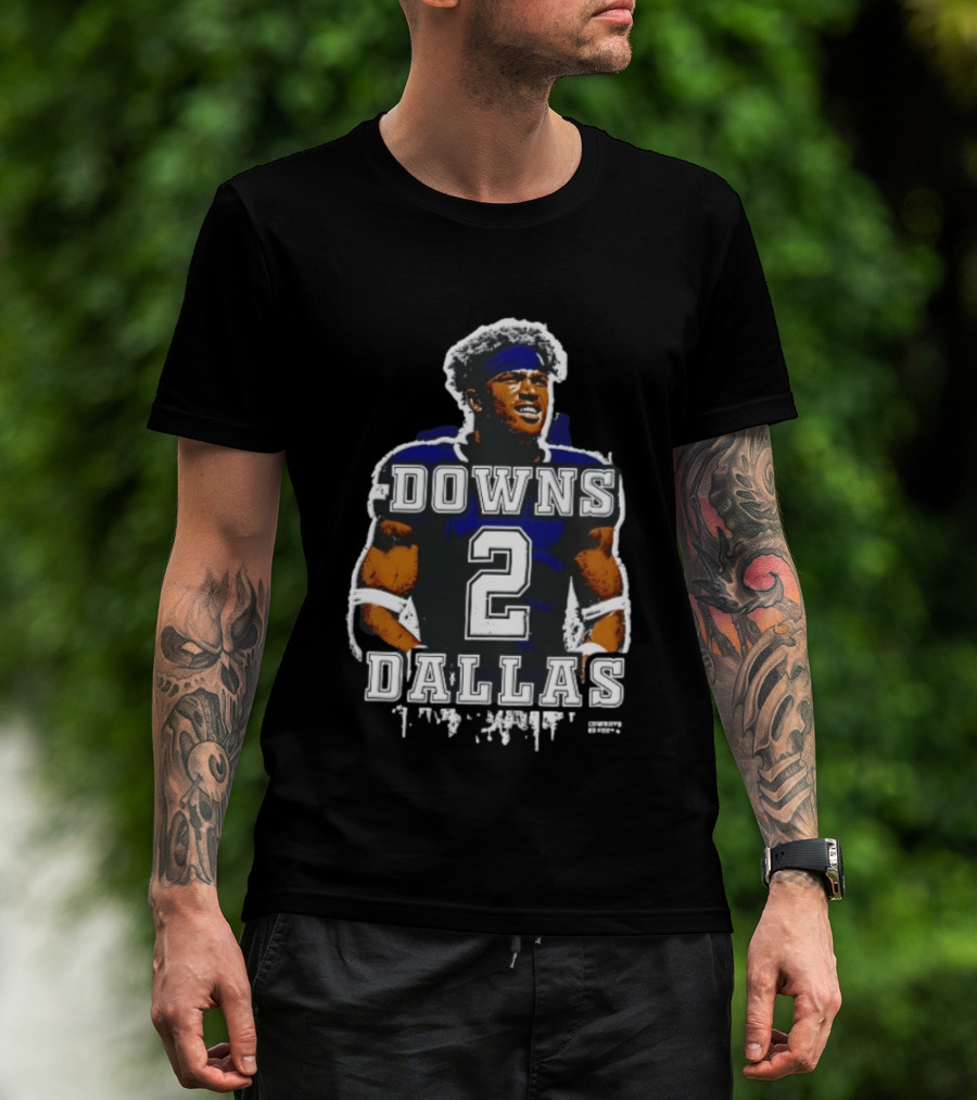 Downs To Dallas 2 Football Player Paint Splatter T-Shirt