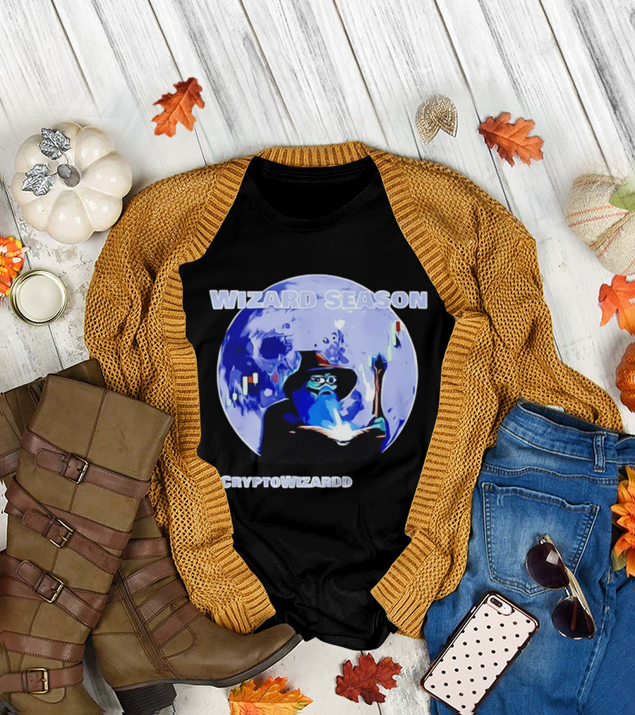 Wizard Season Crypto Trading Bitcoin Wizardry Trend @CryptoWizardd T-Shirt