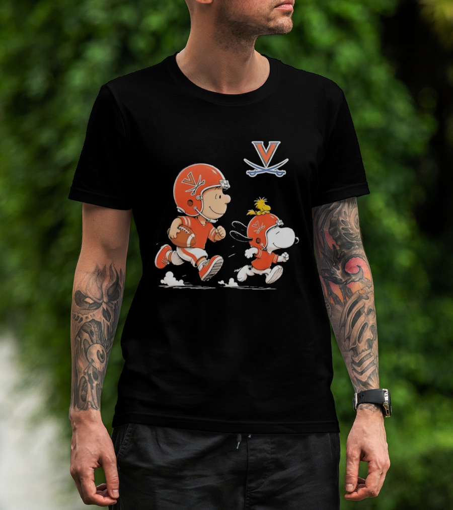 Charlie Brown Snoopy Woodstock Virginia Cavaliers Football Fun T-Shirt