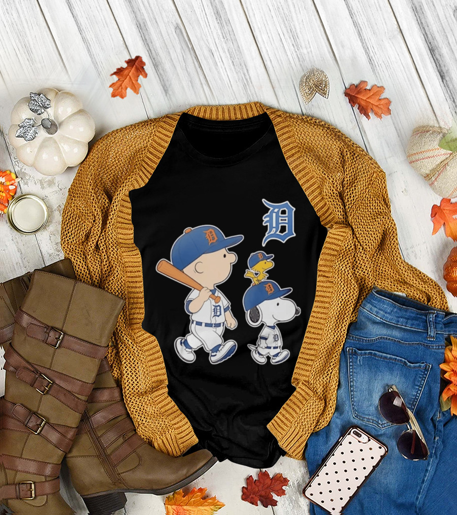 Charlie Brown Snoopy Woodstock Detroit Tigers Baseball Peanuts T-Shirt