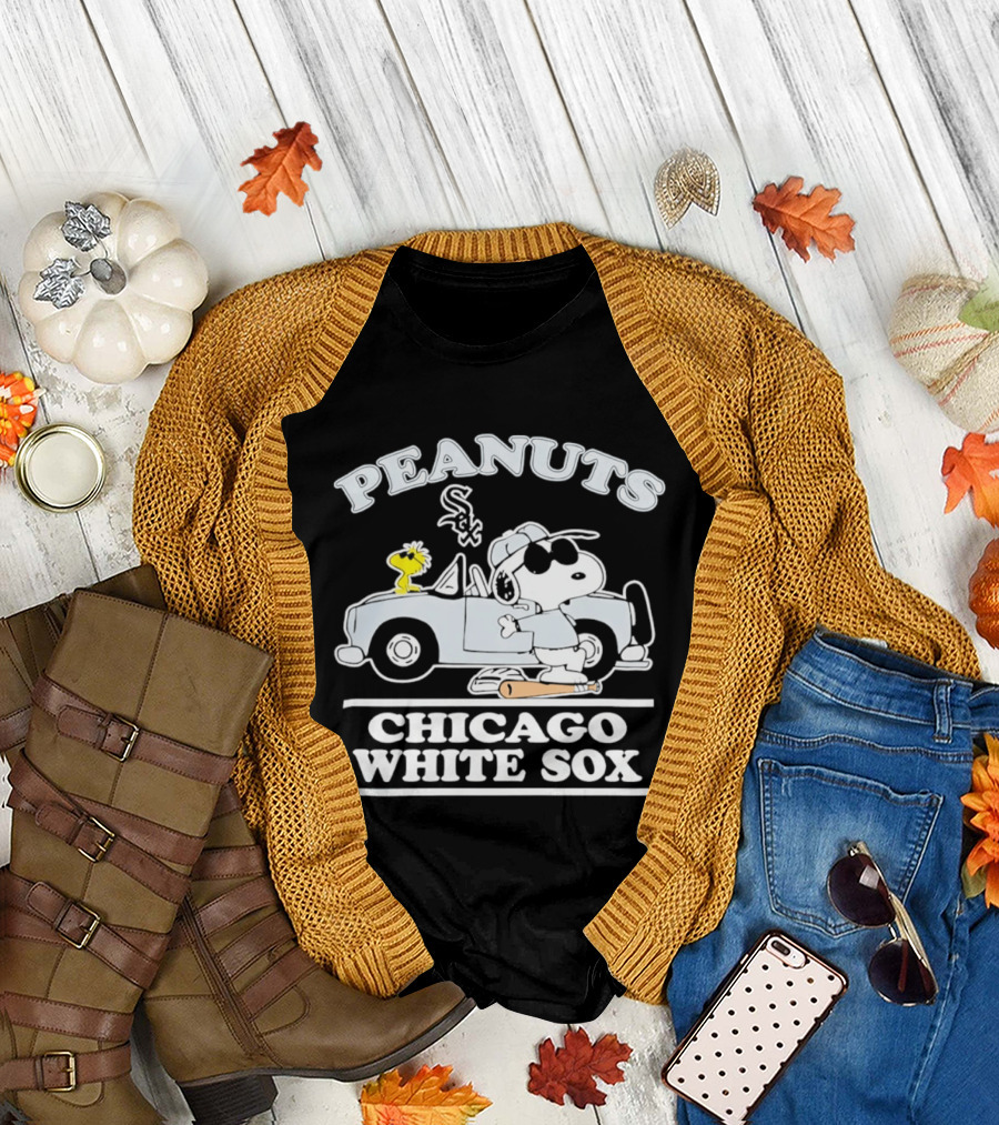 Peanuts Snoopy Woodstock In Car Chicago White Sox Baseball T-Shirt