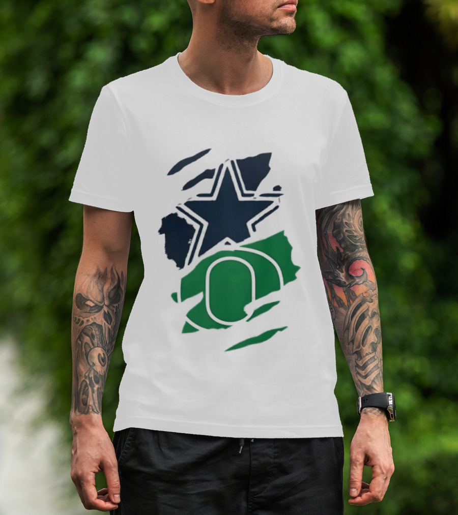 Dallas Cowboys Star And Oregon Ducks O Ripped Team Logos T-Shirt