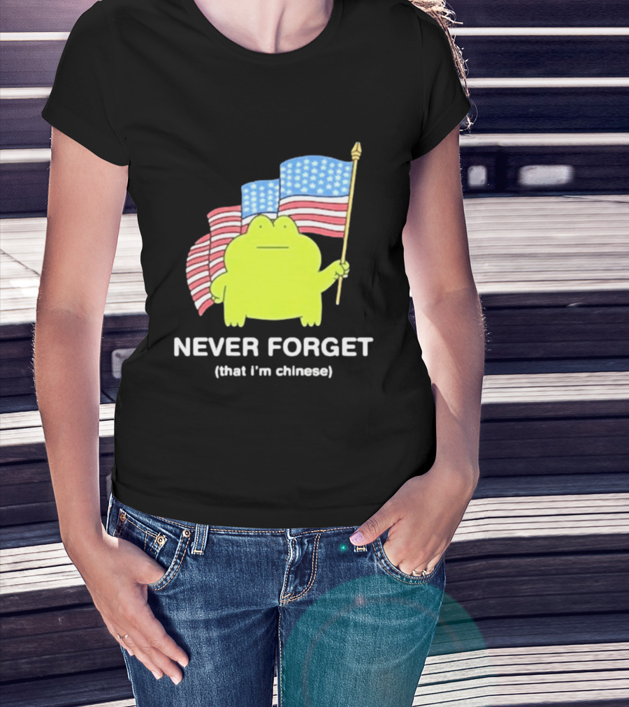 Frog Holding American Flags Never Forget That I'm Chinese T-Shirt