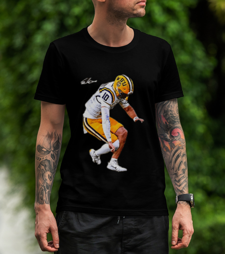 Garrett Nussmeier LSU Tigers Football Quarterback Action Play T-Shirt