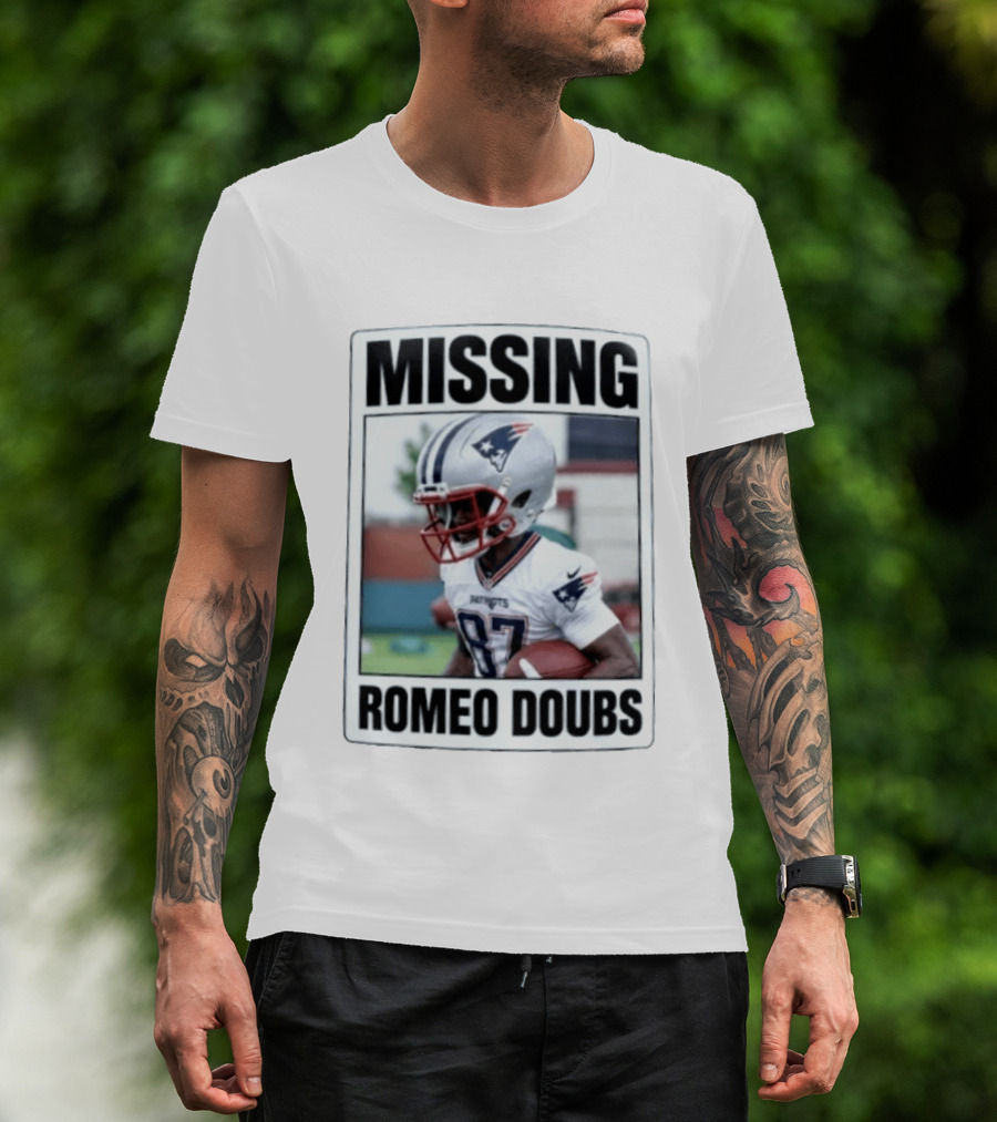 Missing Romeo Doubs New England Patriots T-Shirt