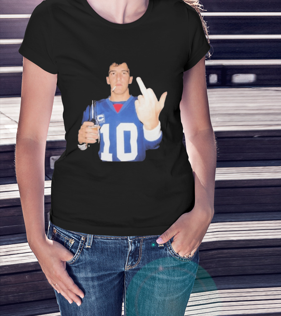 Eli Manning Jersey Smoking Gesture Middle Finger 10 T-Shirt