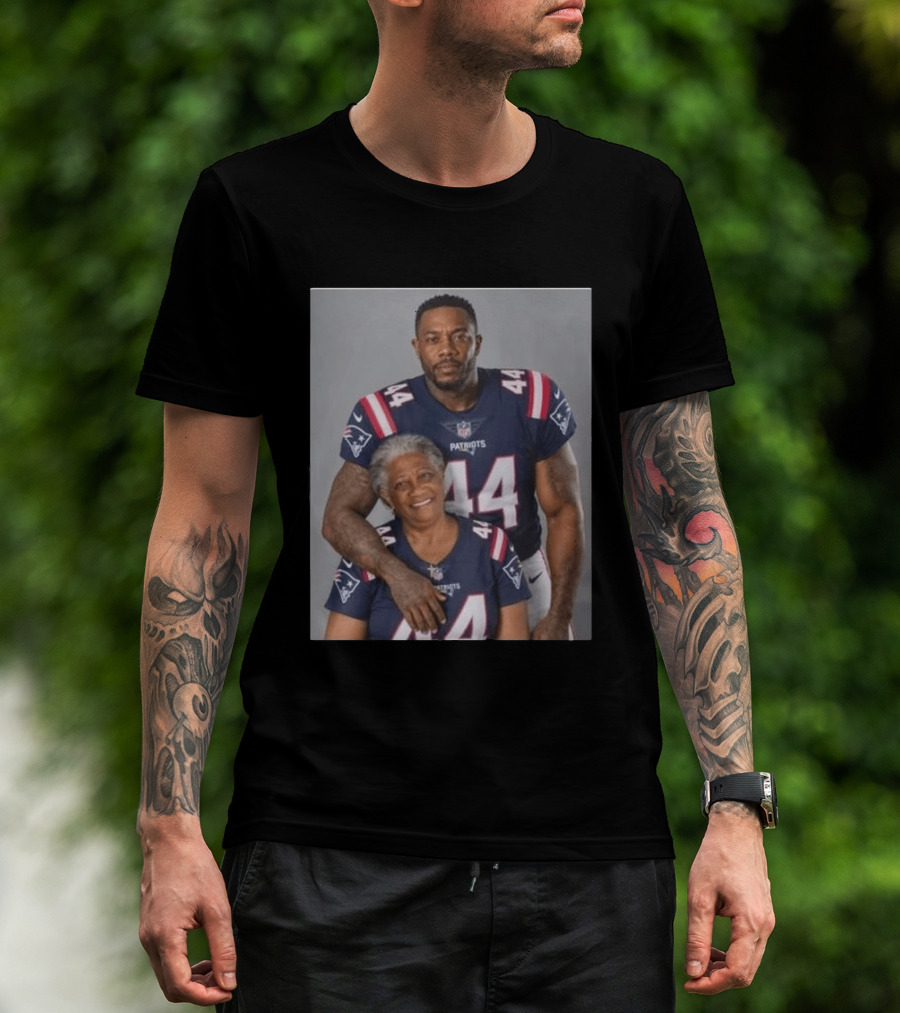 New England Patriots Jahlani Tavai 44 Mom Football Family Game Day 2026 T-Shirt