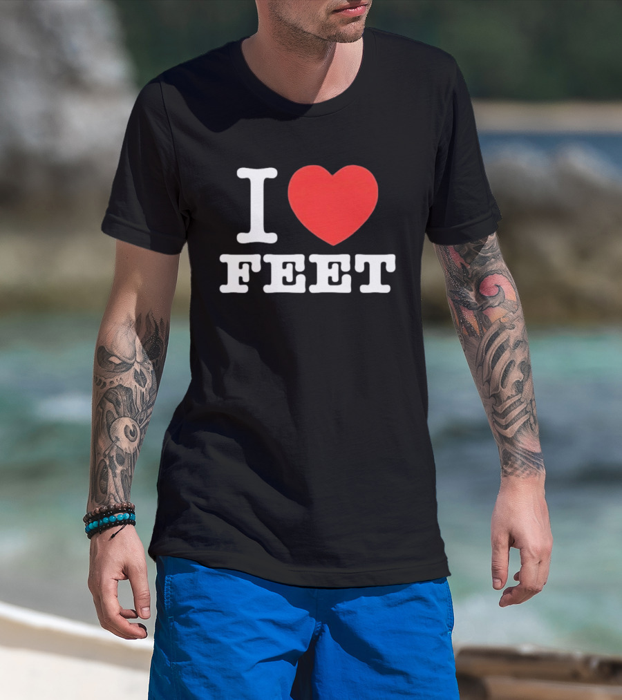 I Love Feet Humor Red Heart Foot Fetish Fun T-Shirt