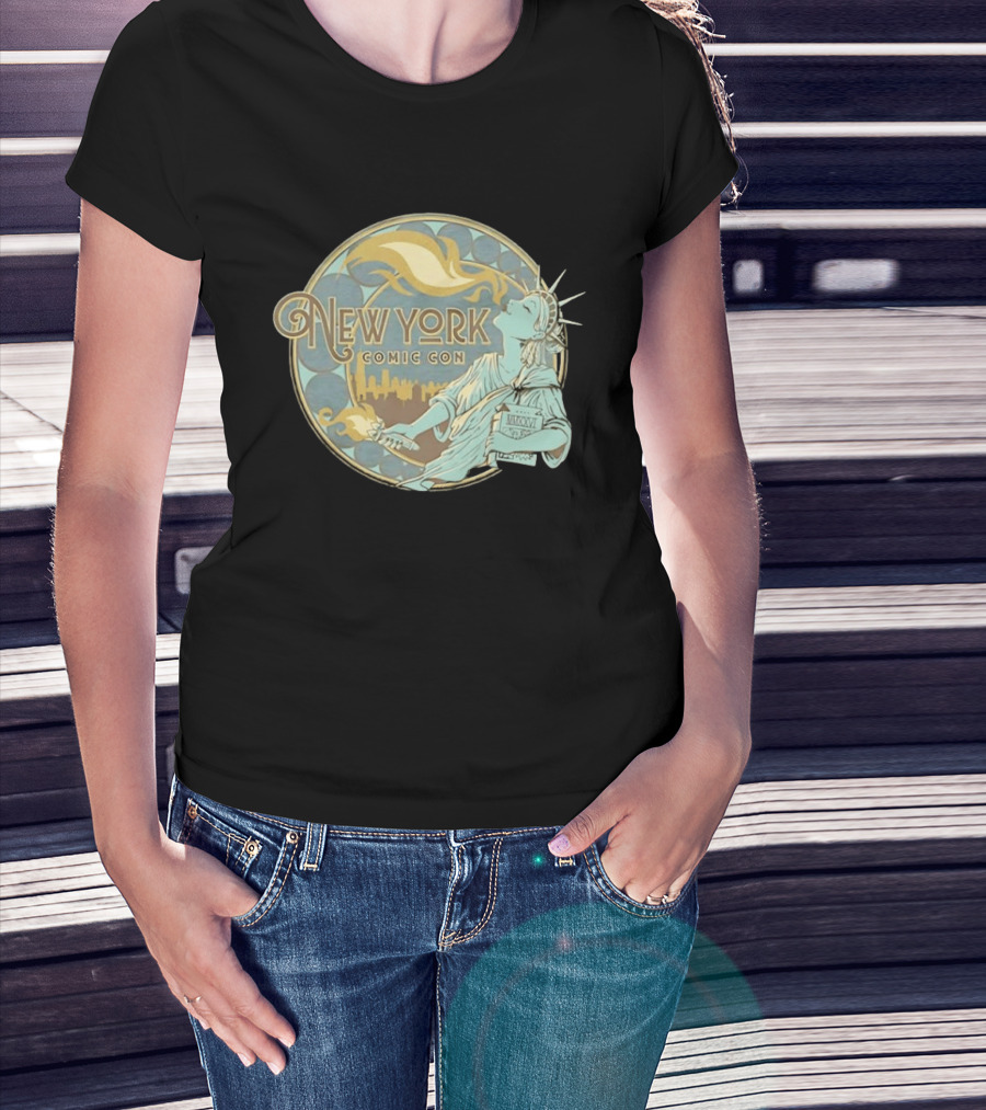 New York Comic Con MMXXVI Statue Of Liberty Art Nouveau T-Shirt