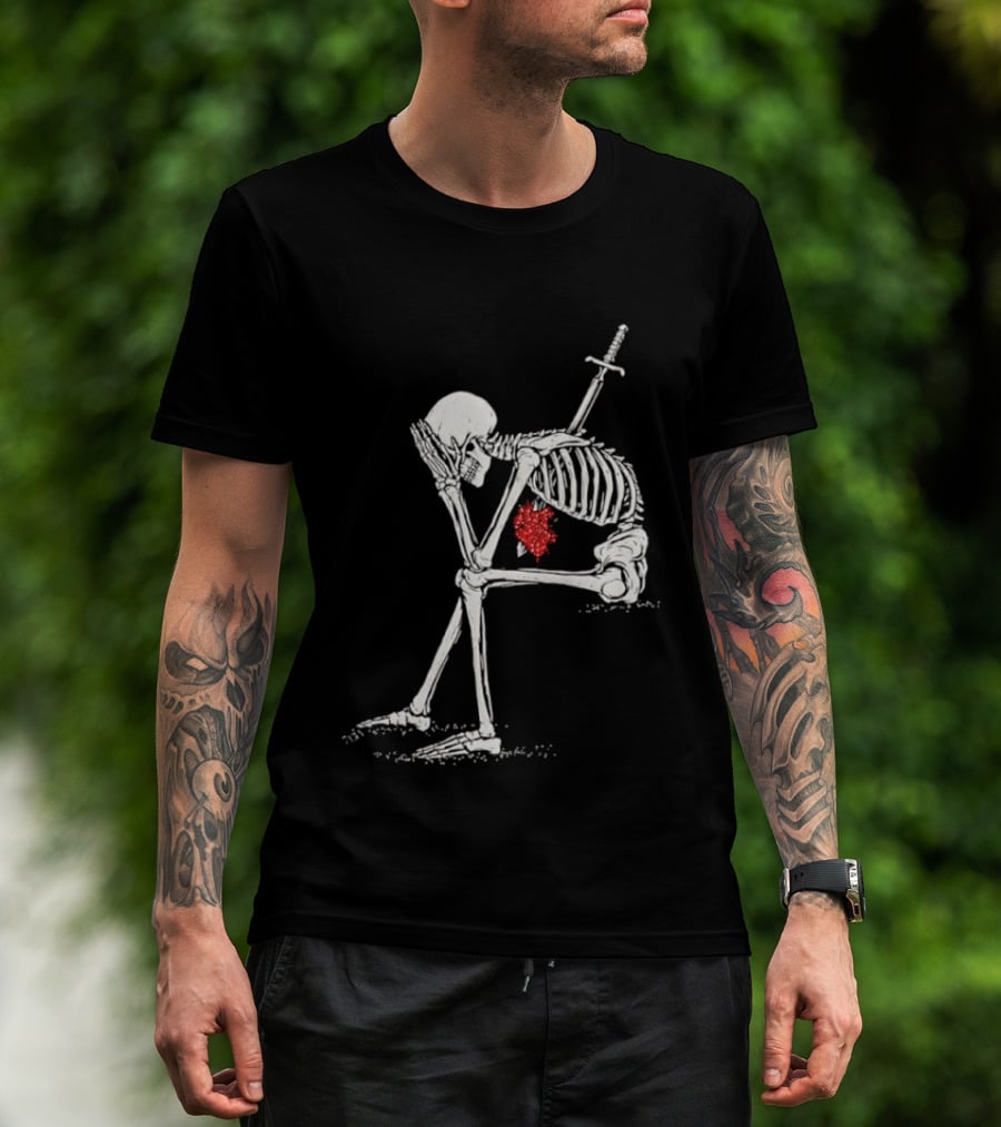 Sad Skeleton With Sword And Bleeding Heart Drawing T-Shirt