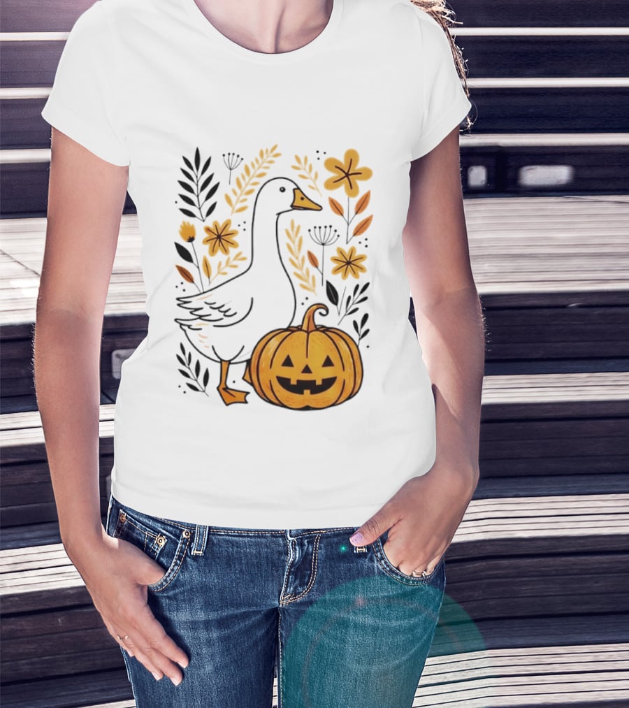 Pumpkin Jack O Lantern Goose Fall Farmhouse Floral Halloween T-Shirt