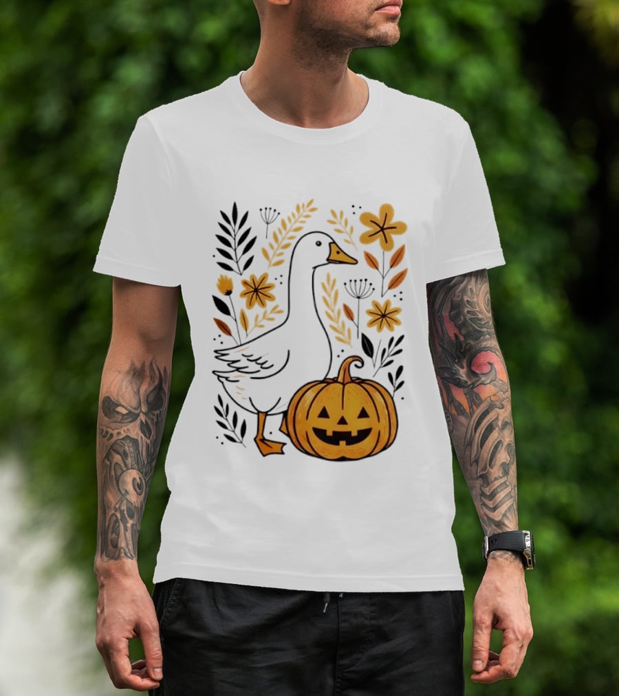 Pumpkin Jack O Lantern Goose Fall Farmhouse Floral Halloween T-Shirt