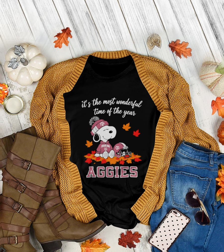 Snoopy It's The Most Wonderful Time Of The Year Texas A&M Aggies Autumn Leaves T-Shirt