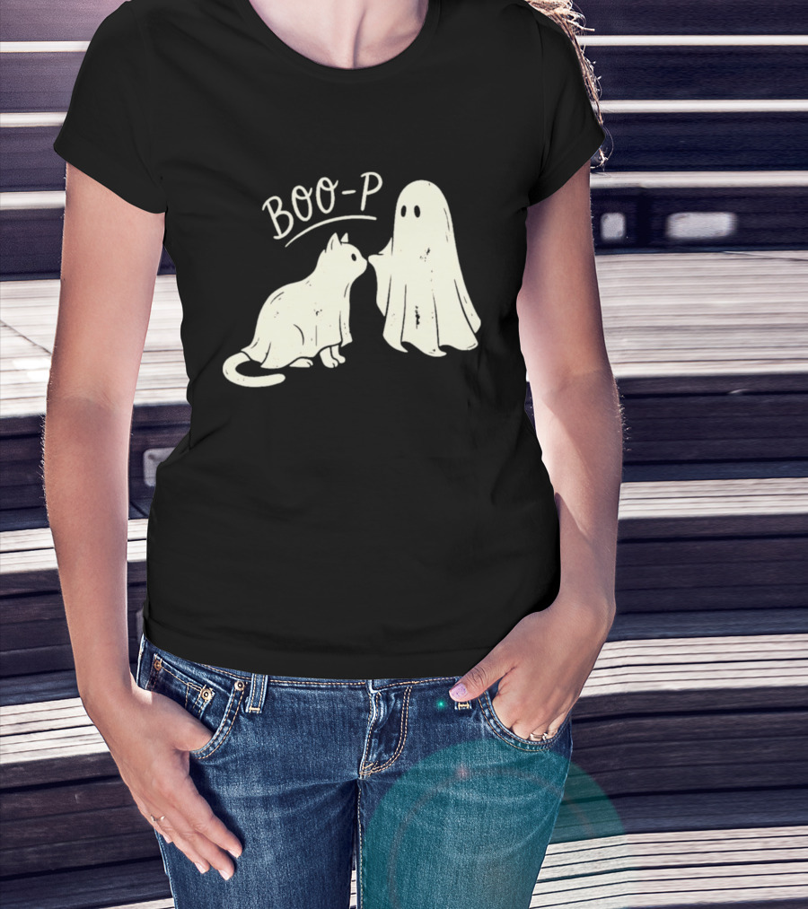 Boo P Humor Halloween Cat Ghost Playful Spirit And Feline Paw Interaction T-Shirt