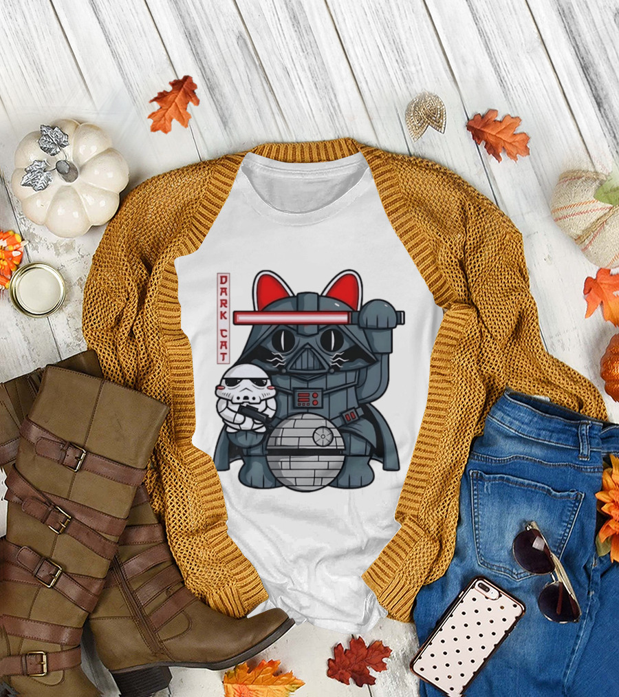 Dark Cat Vader Star Wars Cat Holding Stormtrooper Helmet T-Shirt