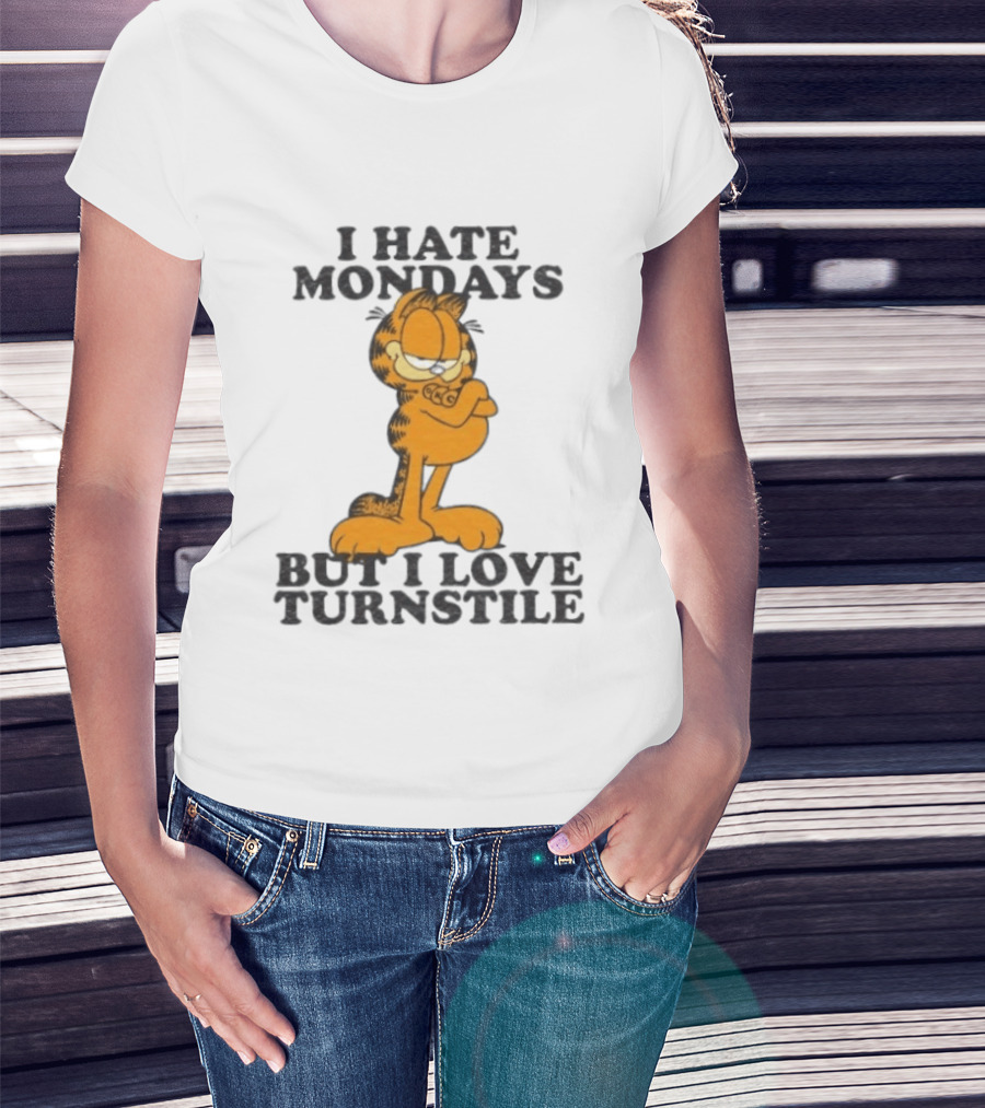 I Hate Mondays Lasagna Cat Love Turnstile T-Shirt