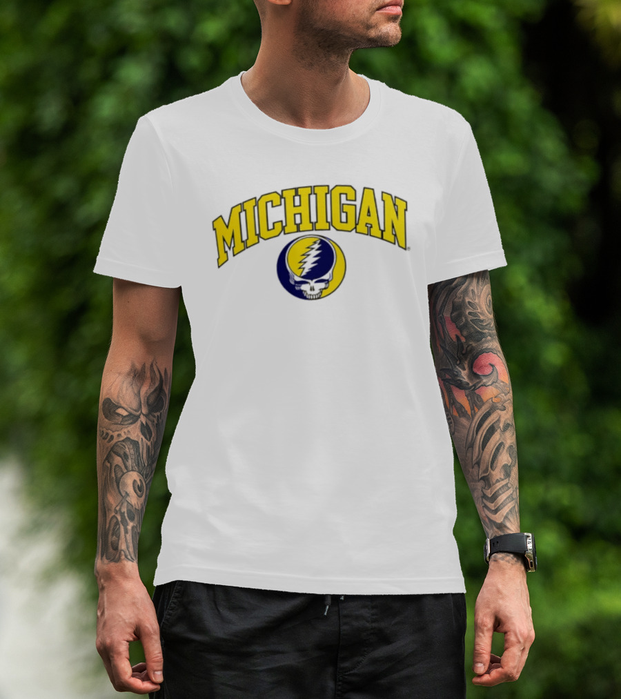 Michigan Wolverines Grateful Dead 2026 Collaboration Lightning Skull T-Shirt