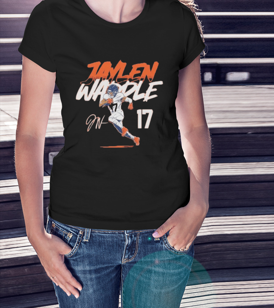 Jaylen Waddle 17 Denver Broncos Pose T-Shirt