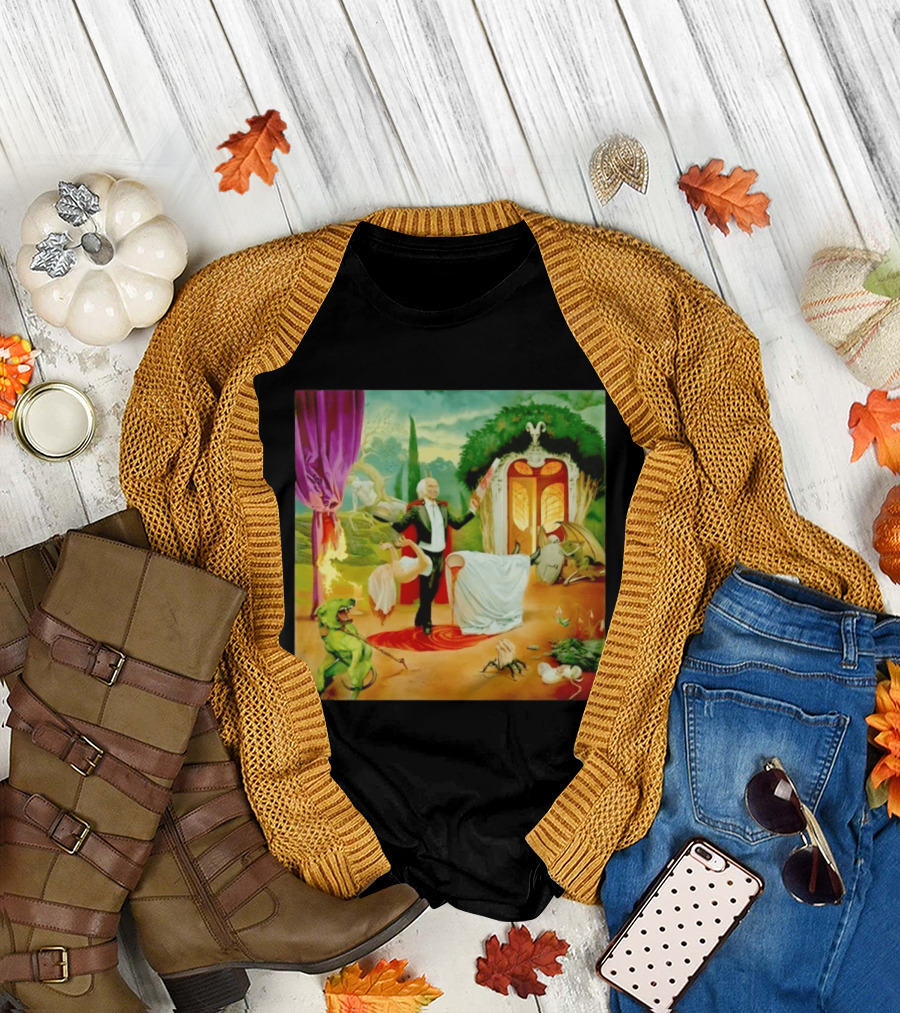 Surreal Magician Gothic Horror Sawing Woman In Half Fantasy Scene T-Shirt