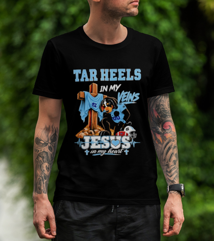 Tar Heels In My Veins Jesus In My Heart Football Dog T-Shirt