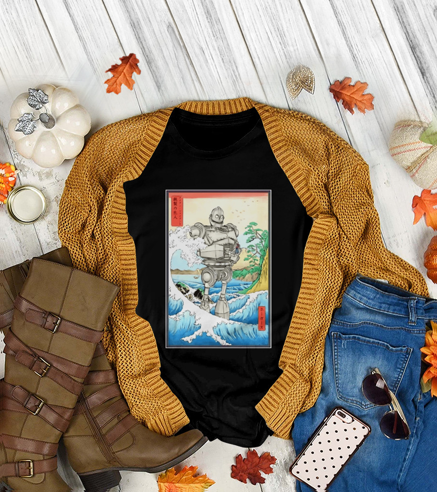 The Iron Giant And Hogarth Ukiyo E Japanese Wave T-Shirt