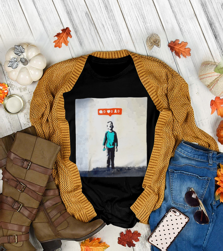 Boy with Zero Social Media Notifications and Screaming Expression T-Shirt