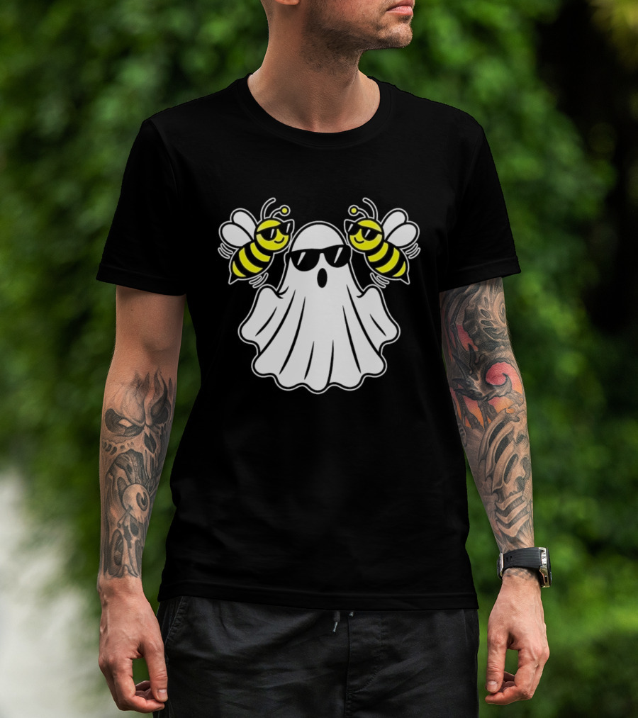 Ghost With Sunglasses And Bees Spooky Halloween Fun T-Shirt