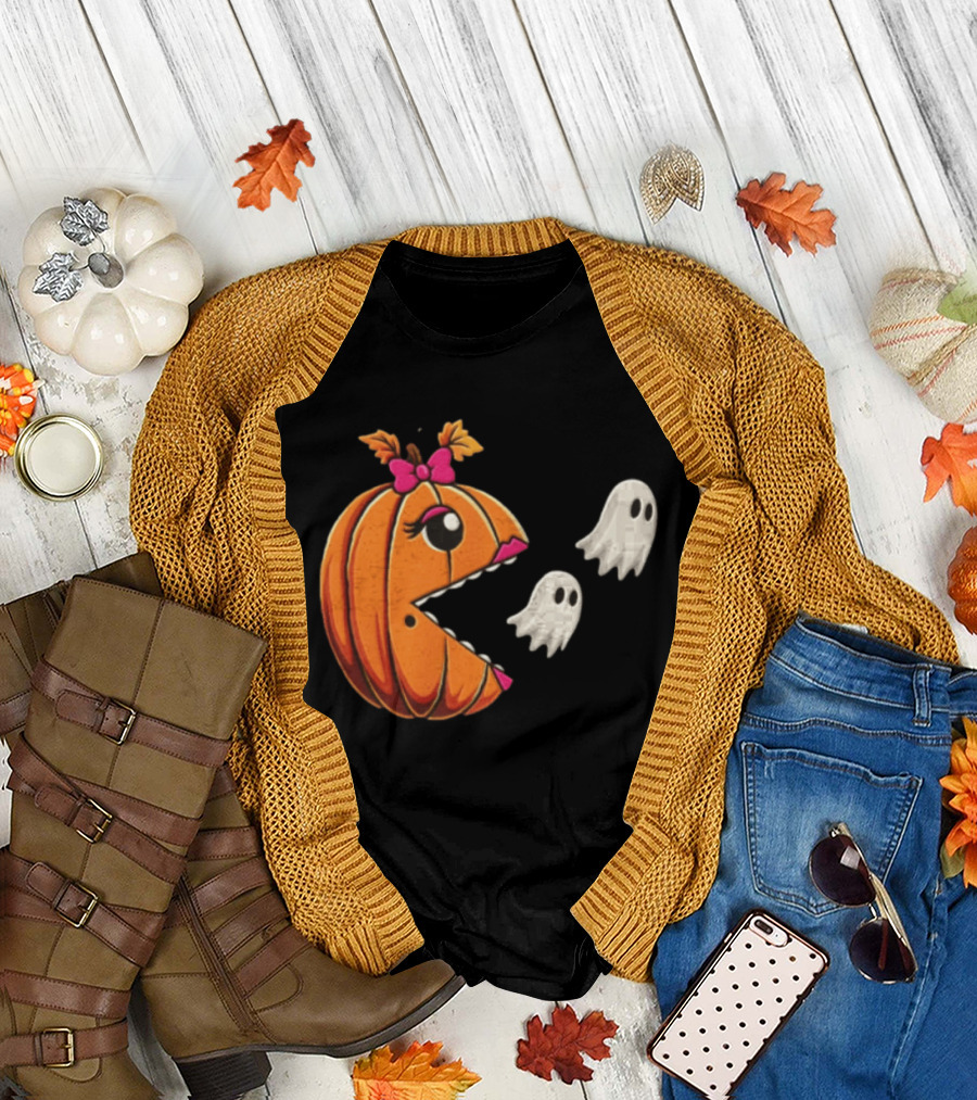 Ms Pac Man Pumpkin Shape Halloween Ghosts T-Shirt