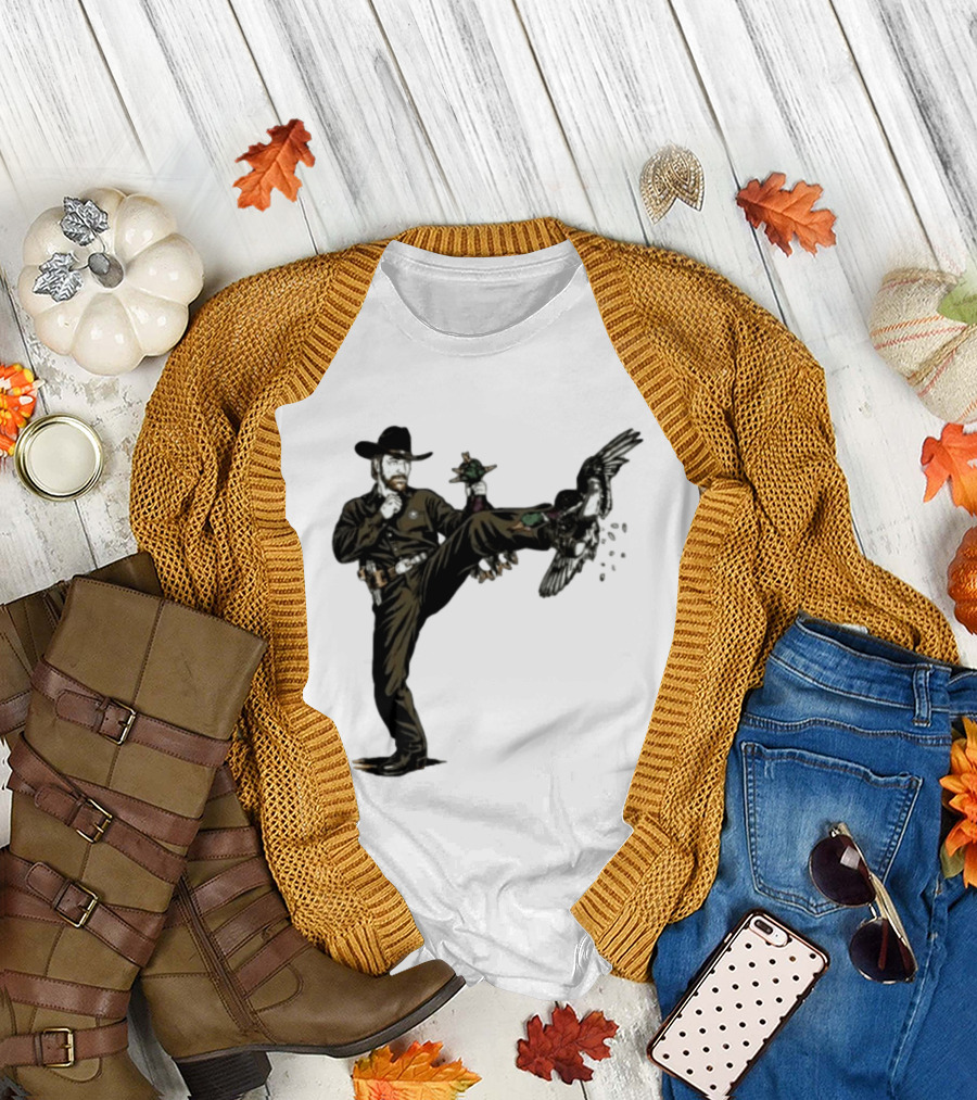 Chuck Norris Roundhouse Kick Duck Hunting Action T-Shirt